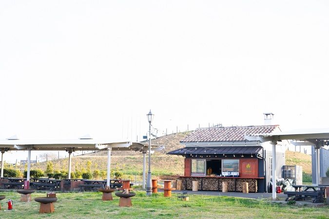 Soleil Hill Hand-Barbecue