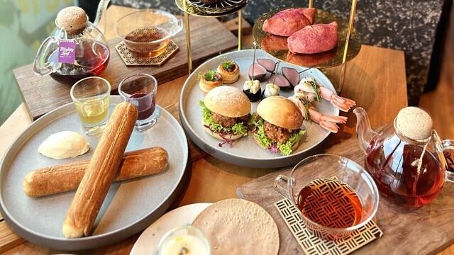 CAFE FLIGHT LOUNGE