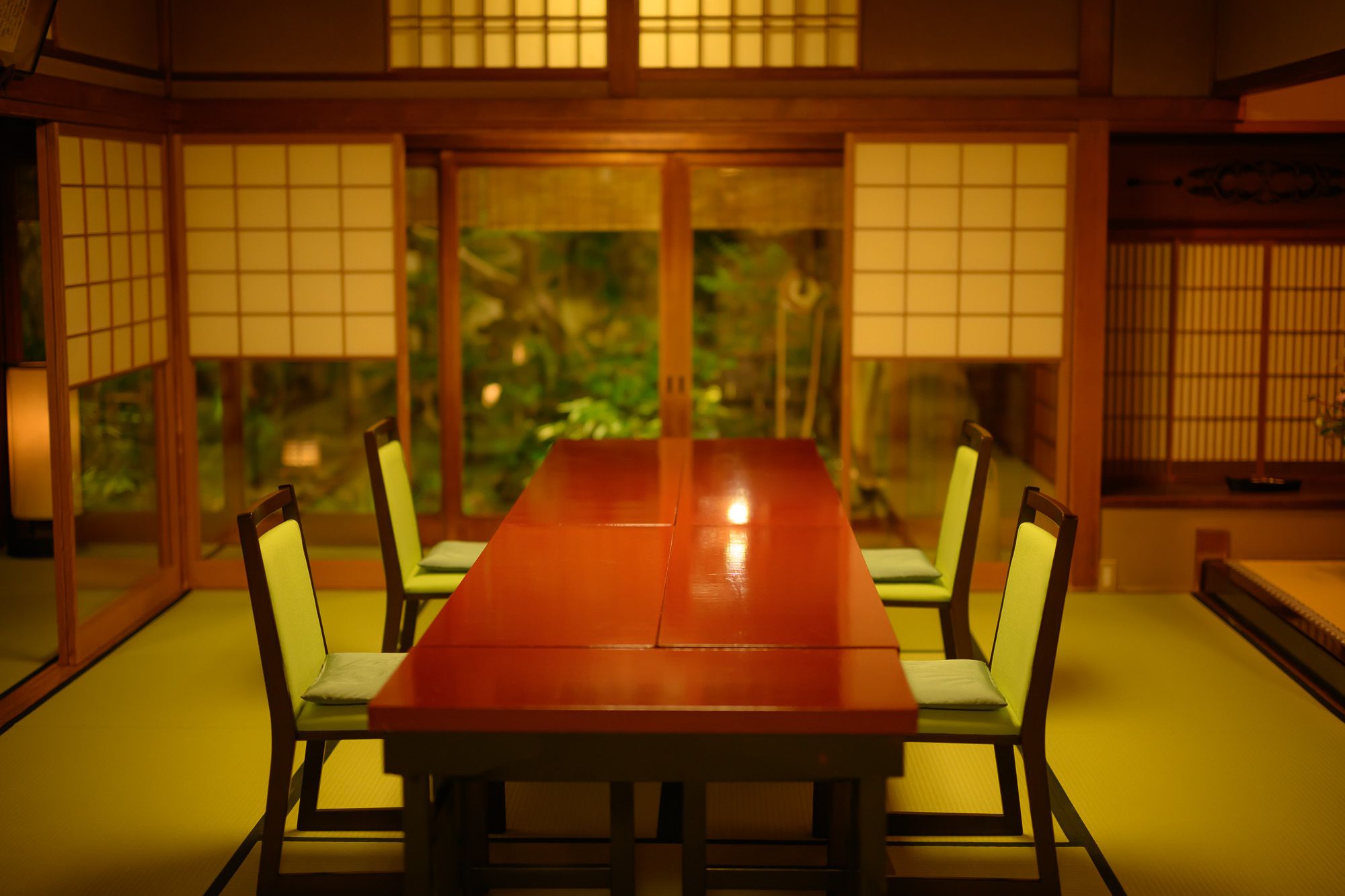 Dining experience and hospitality Yoshikawa Inn / Tempura Yoshikawa