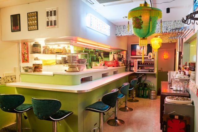 二階 麺肴酒店 黒黒黒