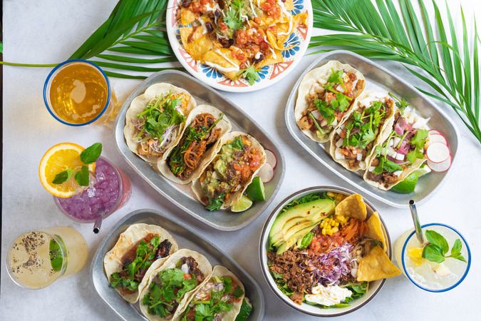 Molé TAQUERIA Y （Marunouchi）