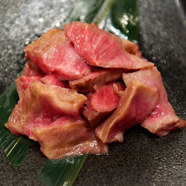 【灯-akari-】名物のすきしゃぶ、厚切り牛タン、食後の紅茶含むコース 無料記念日プレート変更可