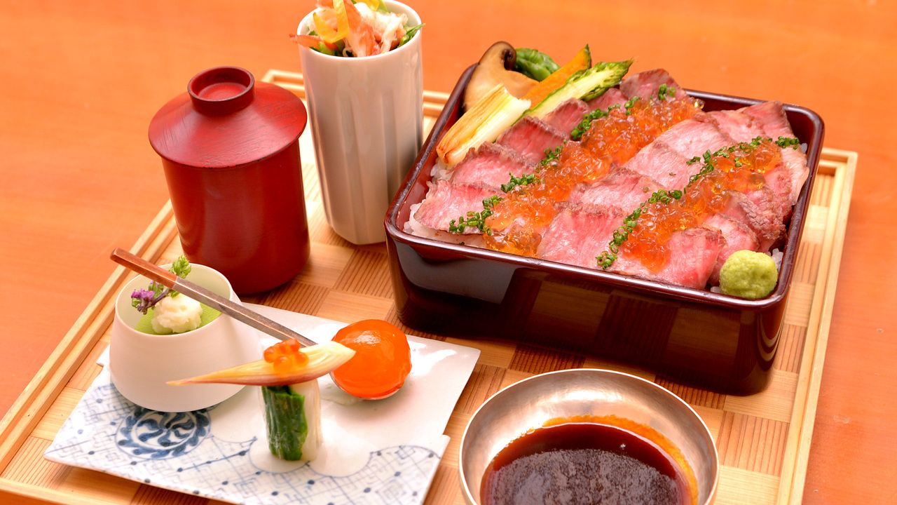 Lunch: Sendai beef steak bento