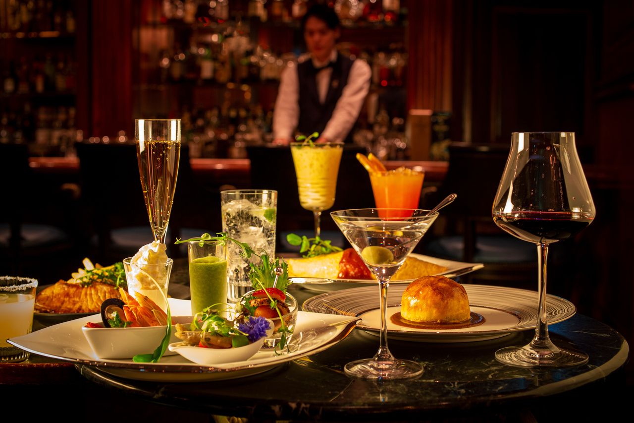 [Online reservation only] Free flow dinner included