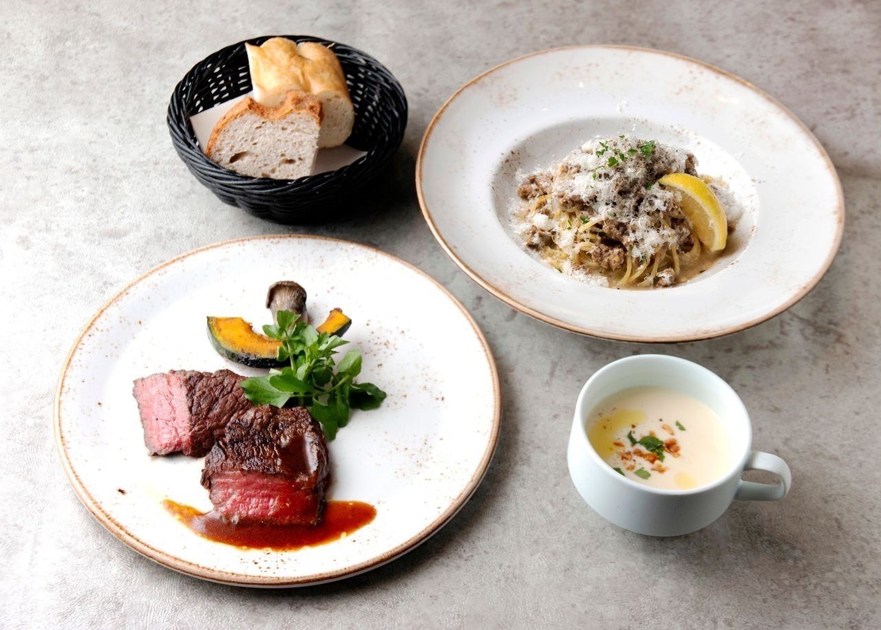 【13：00以降限定ランチコース】前菜・薪火焼きビステッカ・パスタなど7品