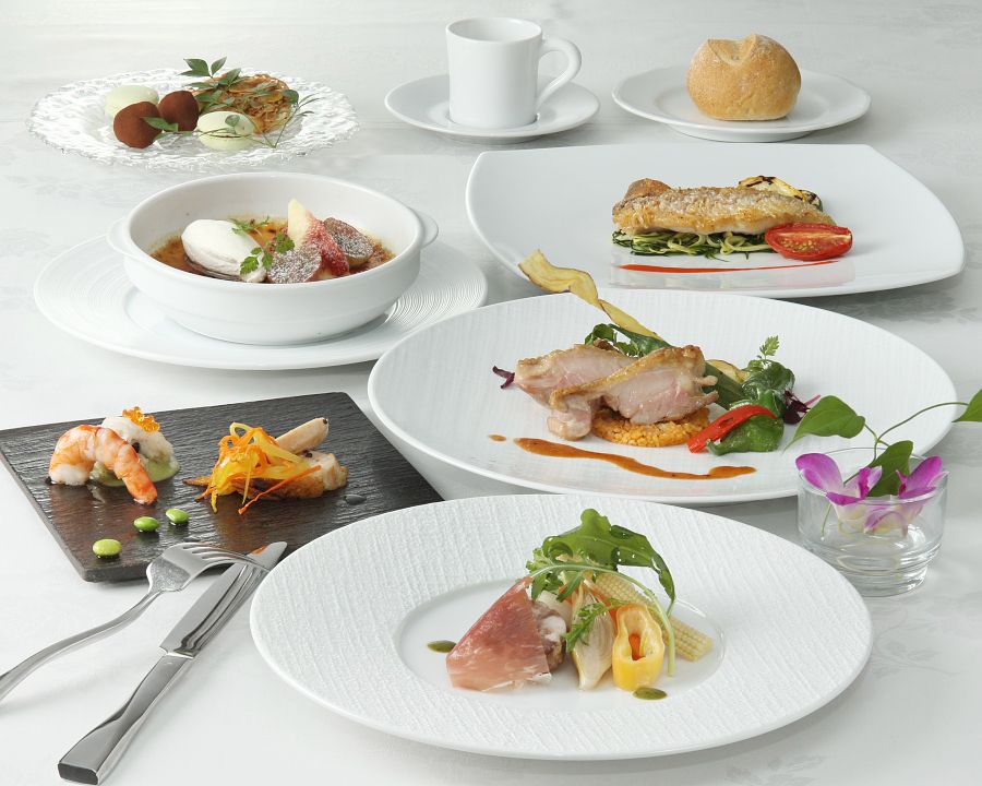 ワンドリンクと季節のスペシャリテコース