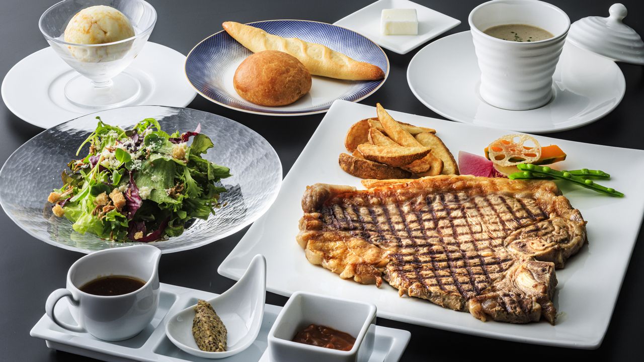 T-bone steak [limited price for SEIBU PRINCE CLUB members]