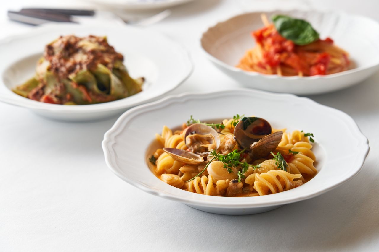 平日ランチ4セット:前菜、パスタ、デザート、コーヒー