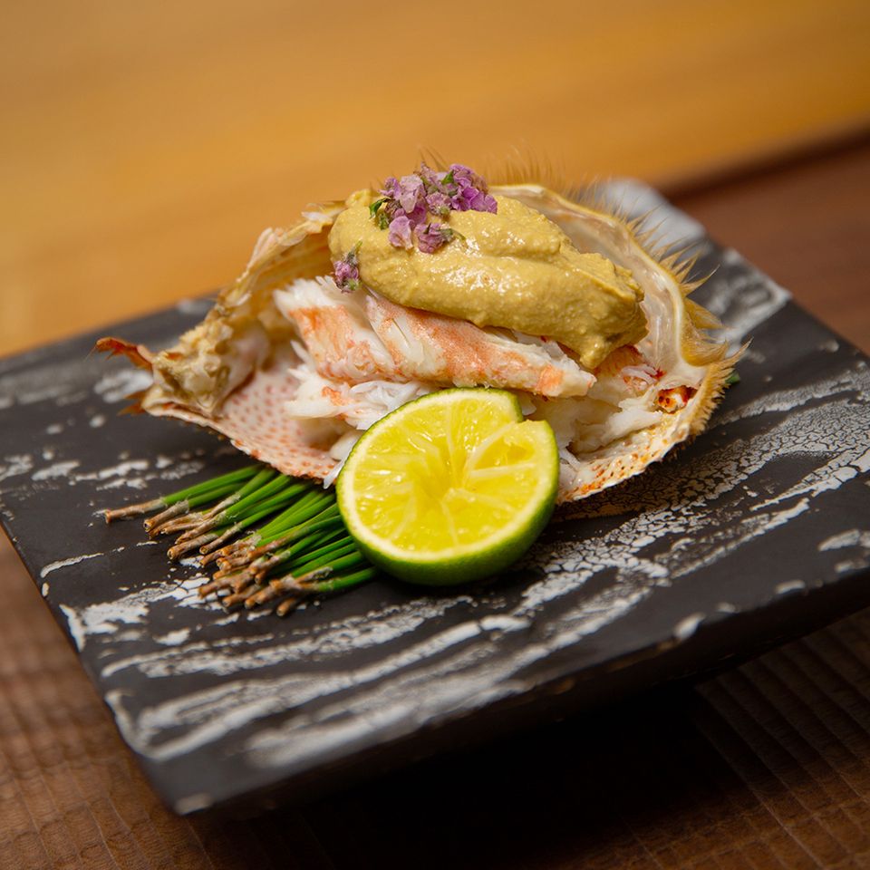 [Counter seating] Special course of Kobe beef and seasonal high-quality ingredients, total of around 12 dishes