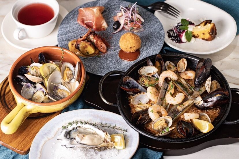 From 2 people　Luxury lunch full course with plenty of shellfish, popular tapas from La Coquina, and a main dish to choose from
