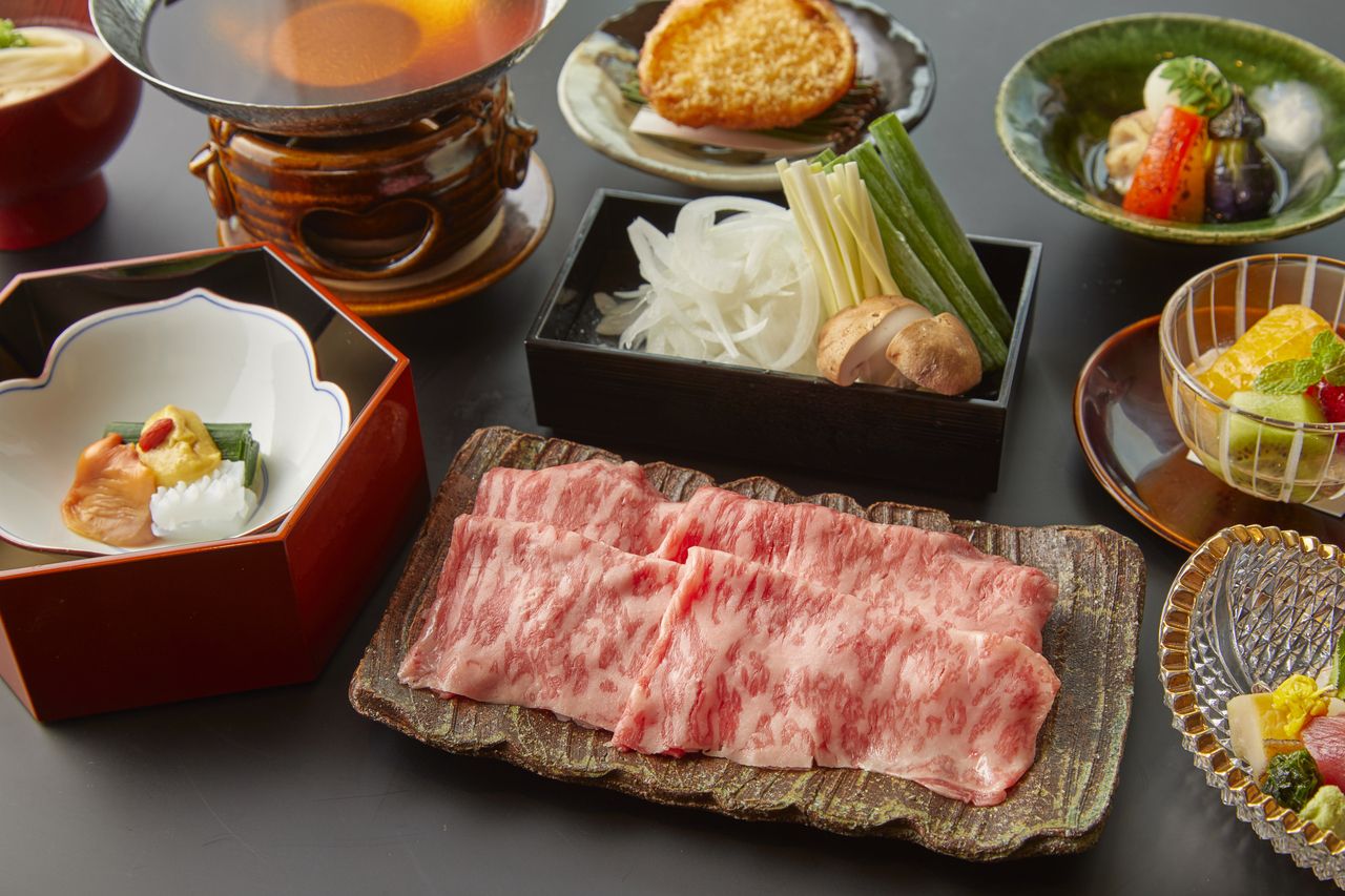 [One-person hotpot] Japanese black beef broth shabu-shabu banquet, 7 dishes