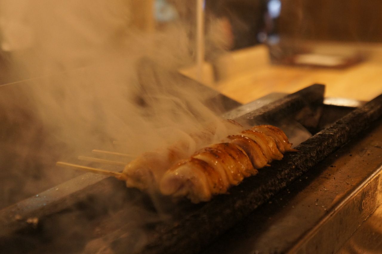 当店自慢の比内地鶏とほろほろ鳥をレストランの雰囲気で味わえるTORIYAコース