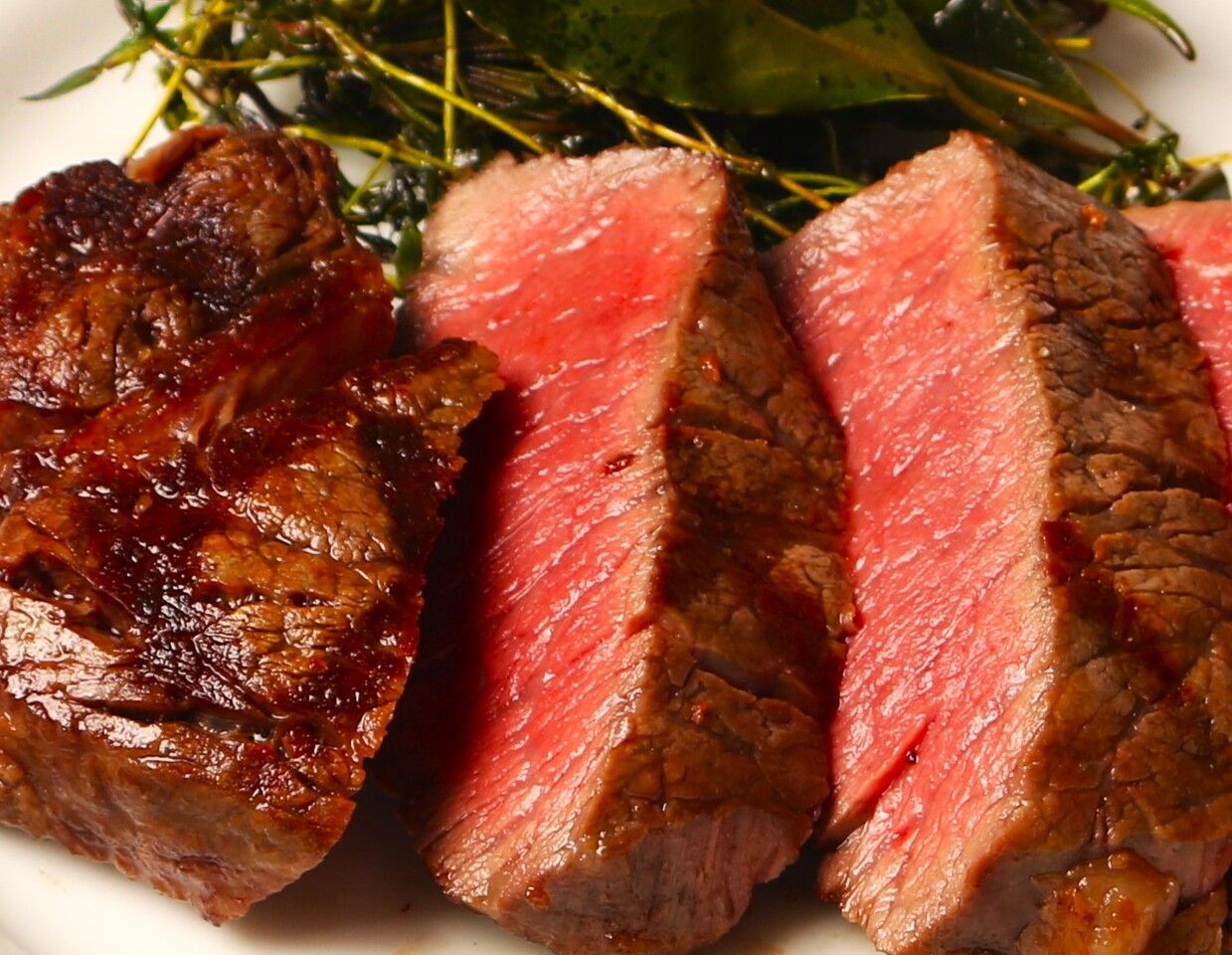 [Lunch] A 6-course meal featuring A5 Japanese Wagyu Beef "Hitachi Beef Kirameki Top Round Steak" as the main dish + free-flow wine pairing