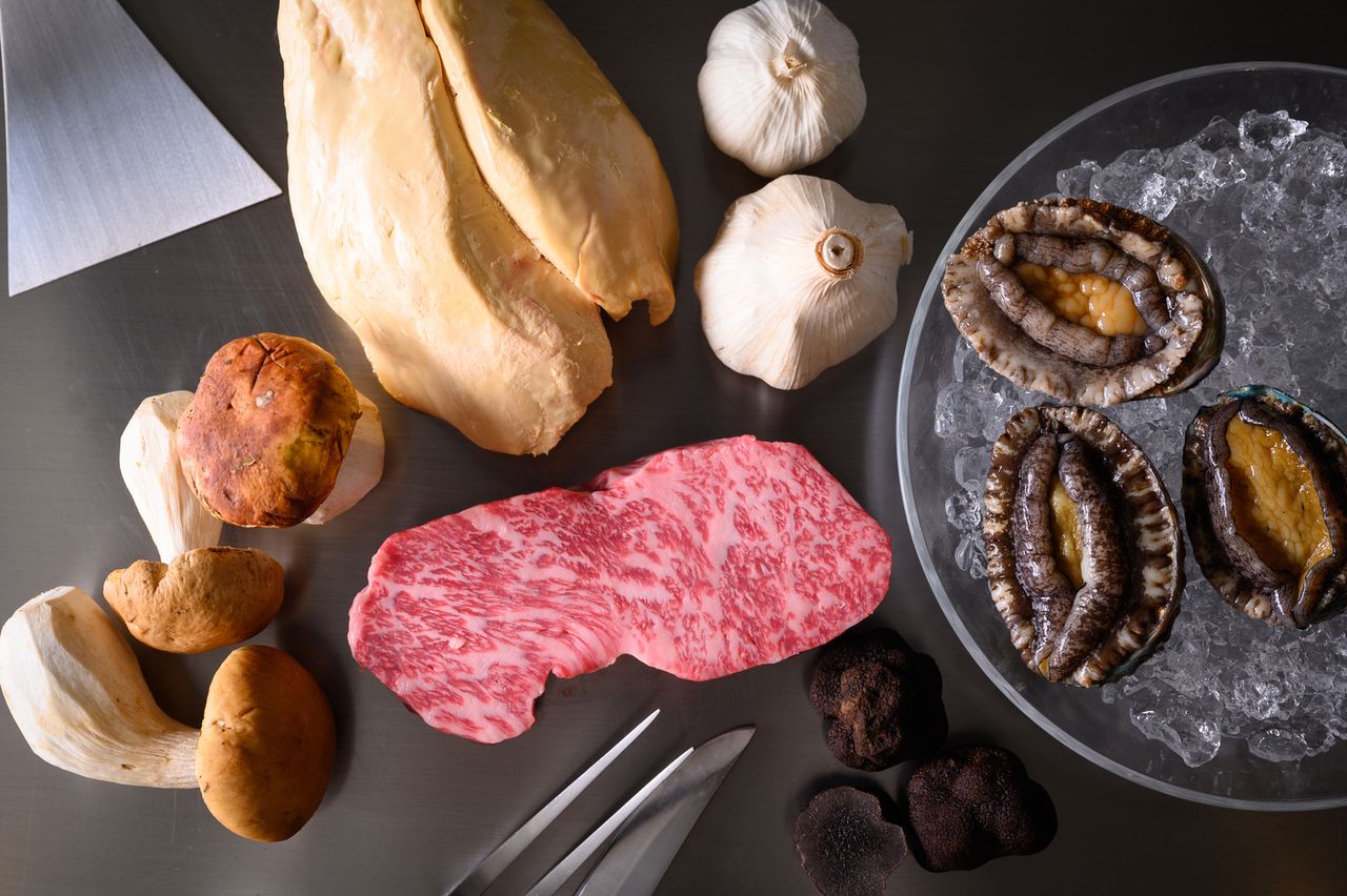 ◇ Blissful Lunchtime ◇ Lunch course of Ezo abalone and "Shiraoi Wagyu"