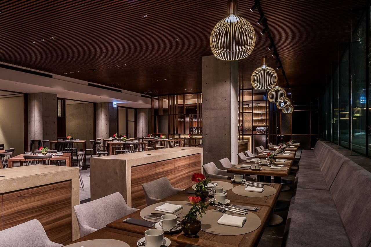 Share style + Free Flow for groups of 7 or more