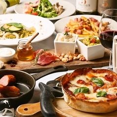 All-you-can-drink included] Double main course of BeNe's signature Chicago pizza and grilled sausage