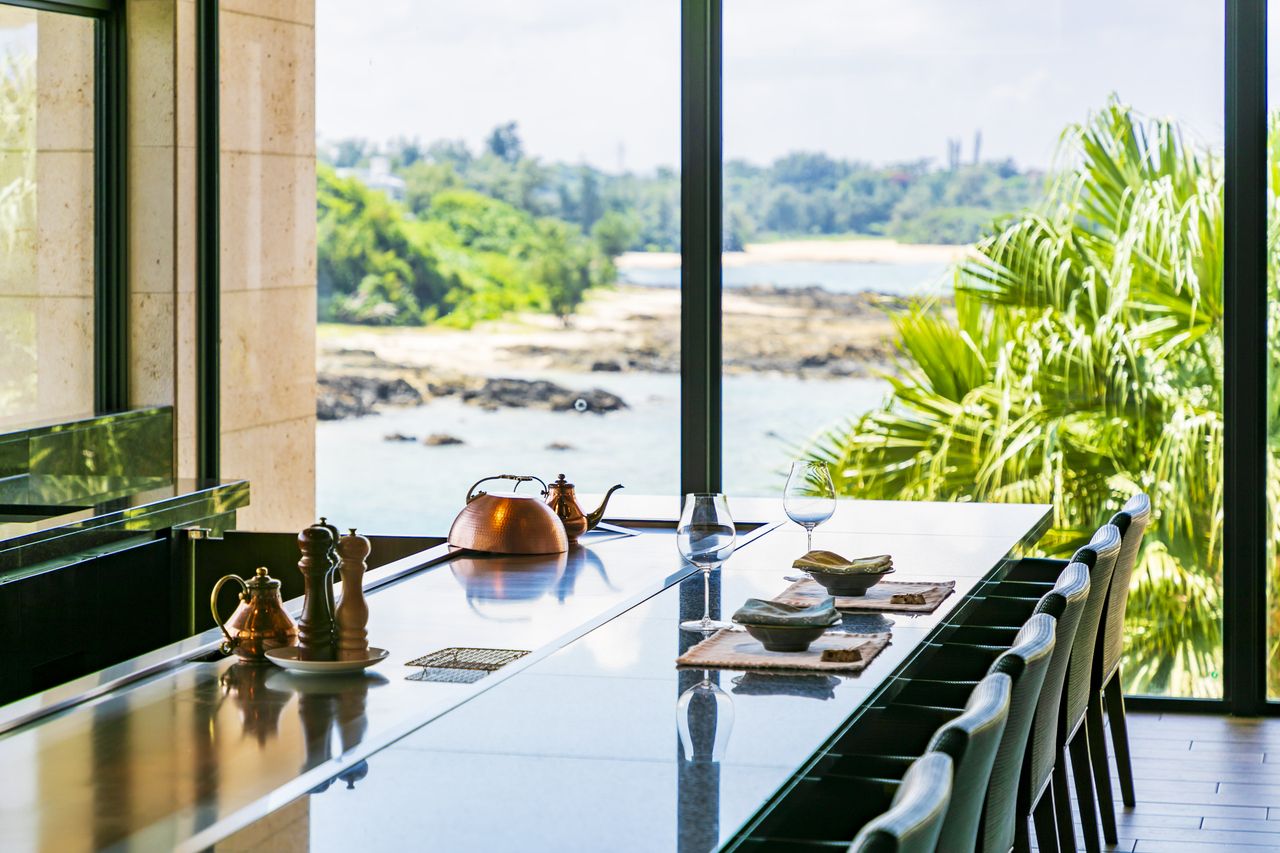 【Teppanyaki】 Special offer for staying guests “THE OKINAWAN” MENU