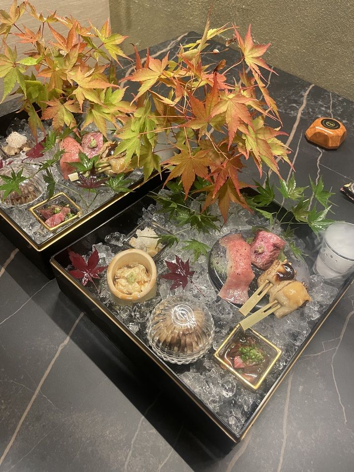 추천 ⭐ 전채 8종 첨부 면사탕으로 만드는 A5 랭크 인정 오미규 ◆특상 ◆스키야키 코스