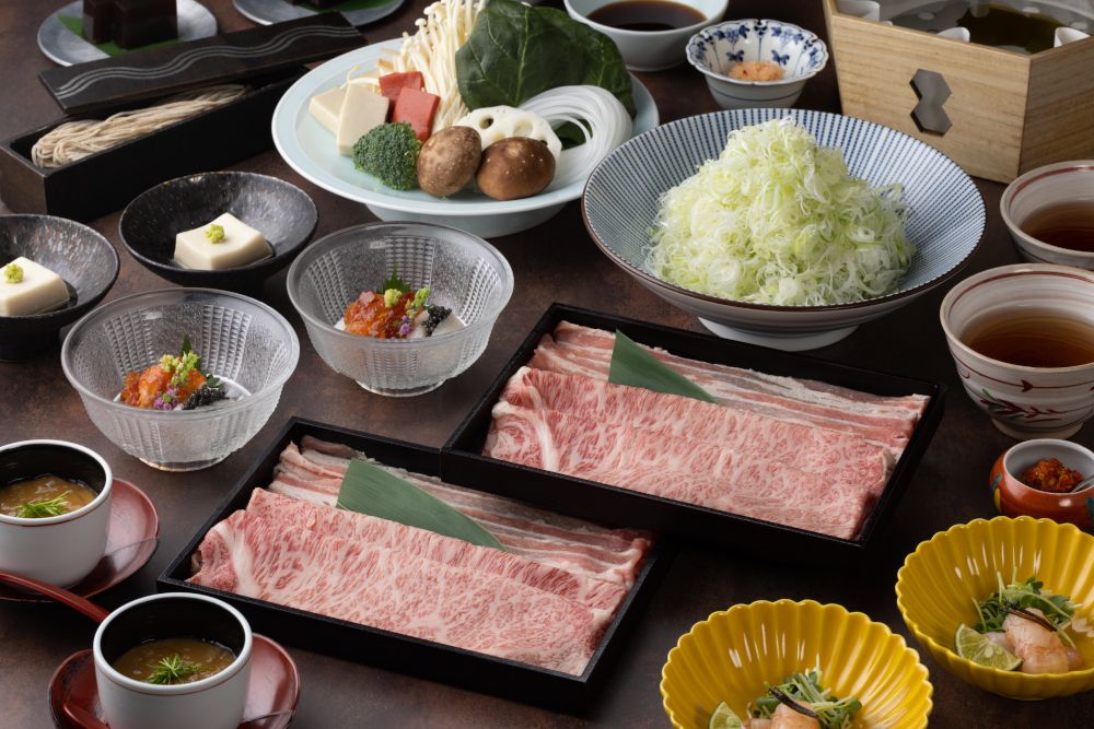 [Carefully selected pork and Wagyu beef sirloin] Dashi shabu kaiseki course "Kyokanoko"