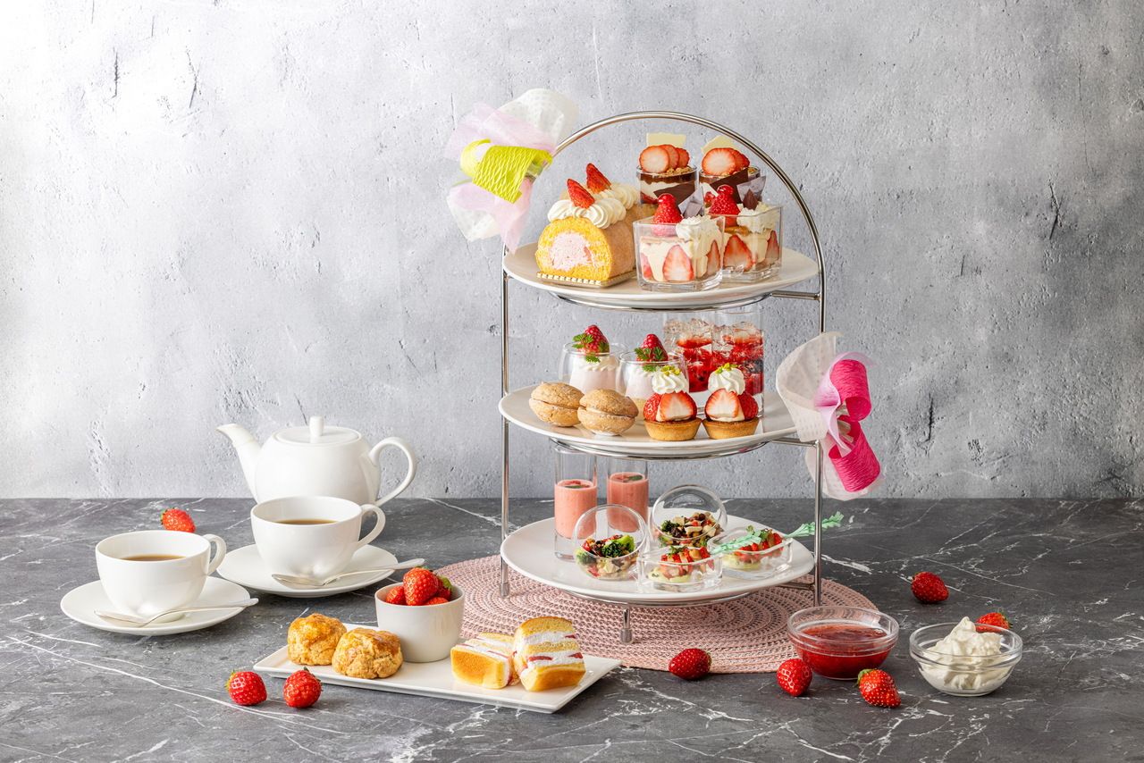 いちごづくしのアフタヌーンティー（土･日･祝日限定) 4/4～5/10