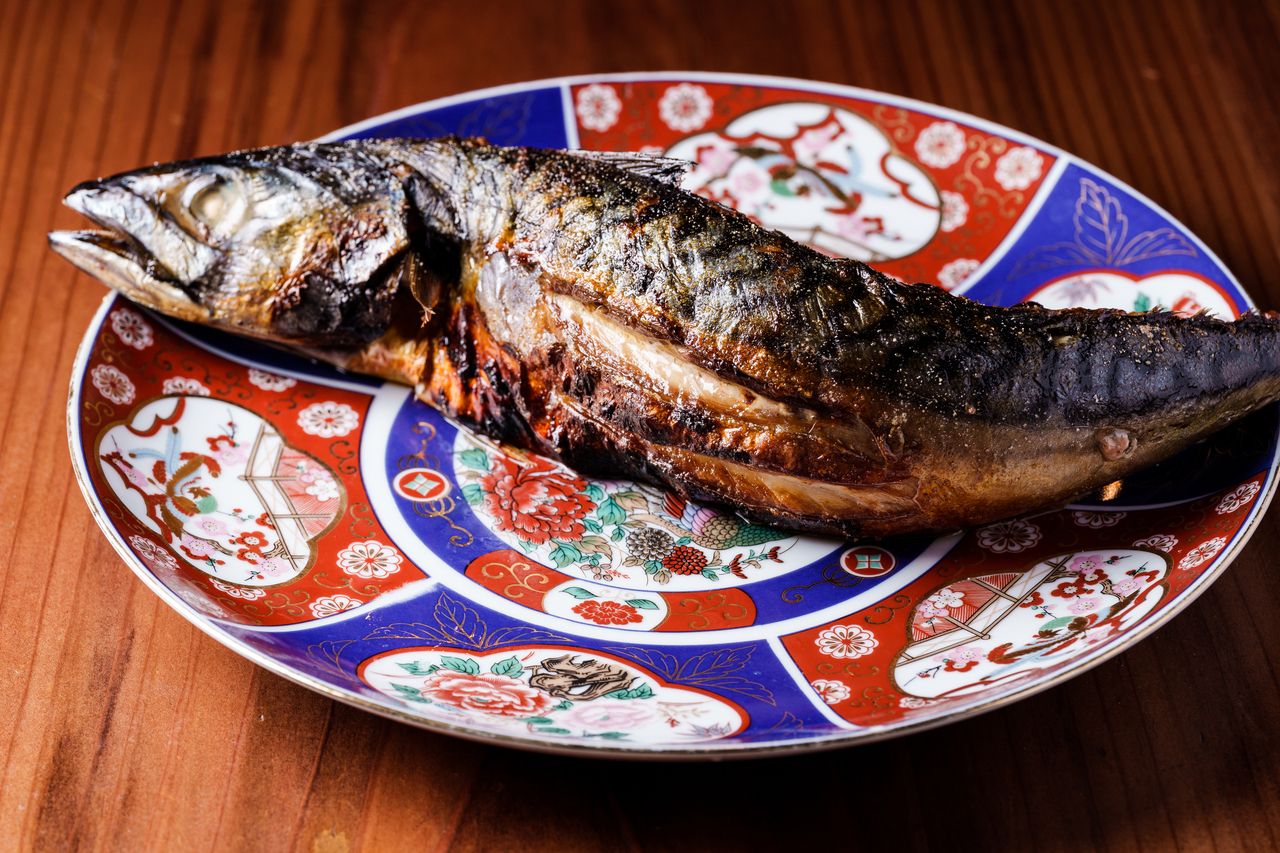 【限2人】【含无限畅饮】烤咸鲭鱼及特色菜无限量畅吃套餐，共9道菜