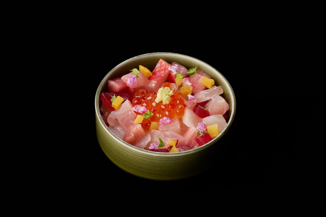 【平日ランチ】14時限定《テーブル席》かるくおまかせ(14品程度)