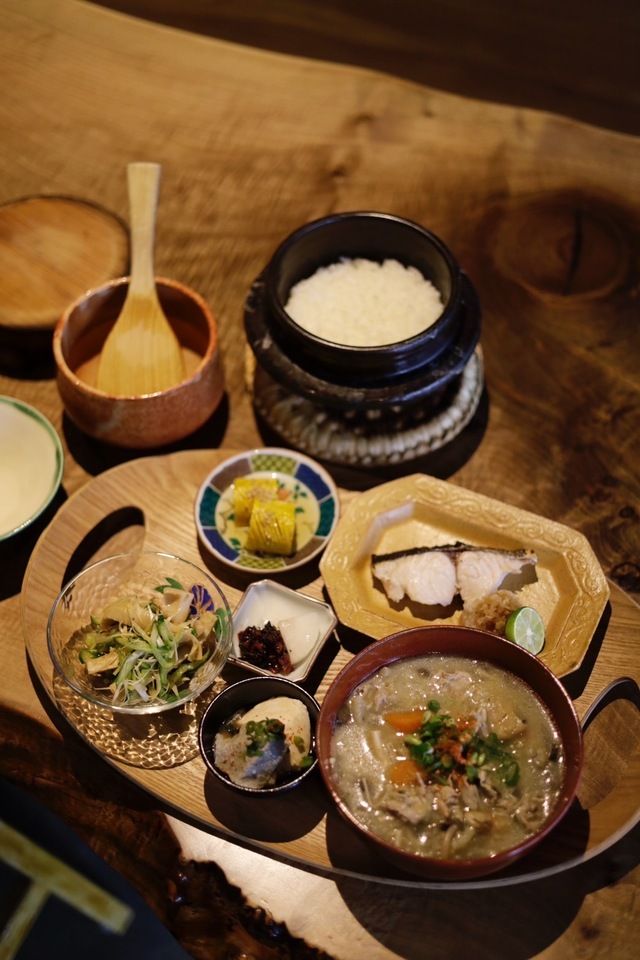 稀の朝定食　自分だけのオリジナル朝定食を