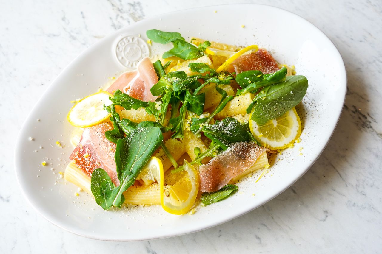 【カジュアルセット】選べるサラダやパスタ＋乾杯酒＆食後のカフェ（平日限定）