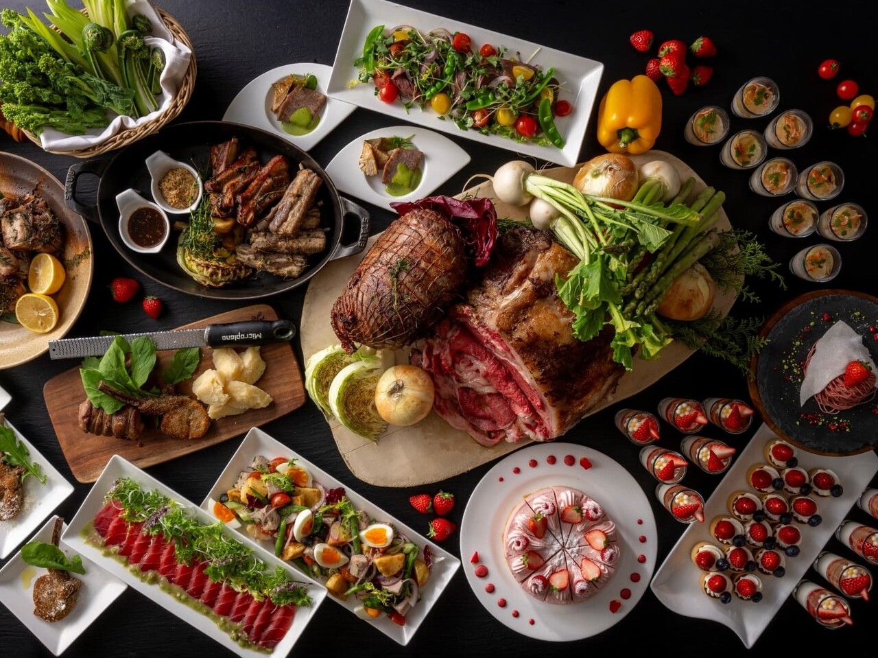 Weekdays — Regular price — 90-minute Lunch Buffet | ¥6,300