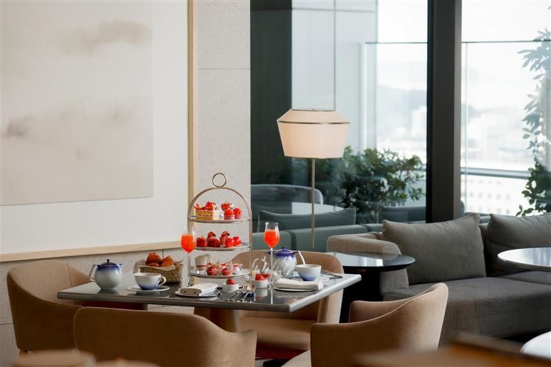 【Weekdays Only】Strawberry Afternoon Tea 12/26～