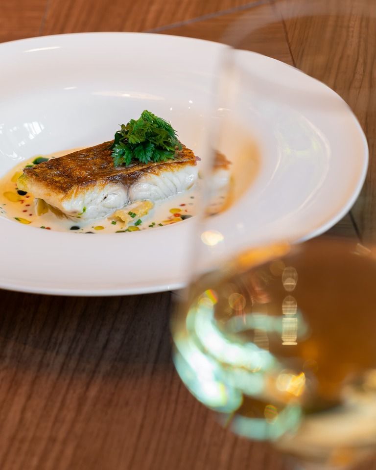 【Scénario】 전채 · 메인 데쉬 · 디저트 전 3 접시