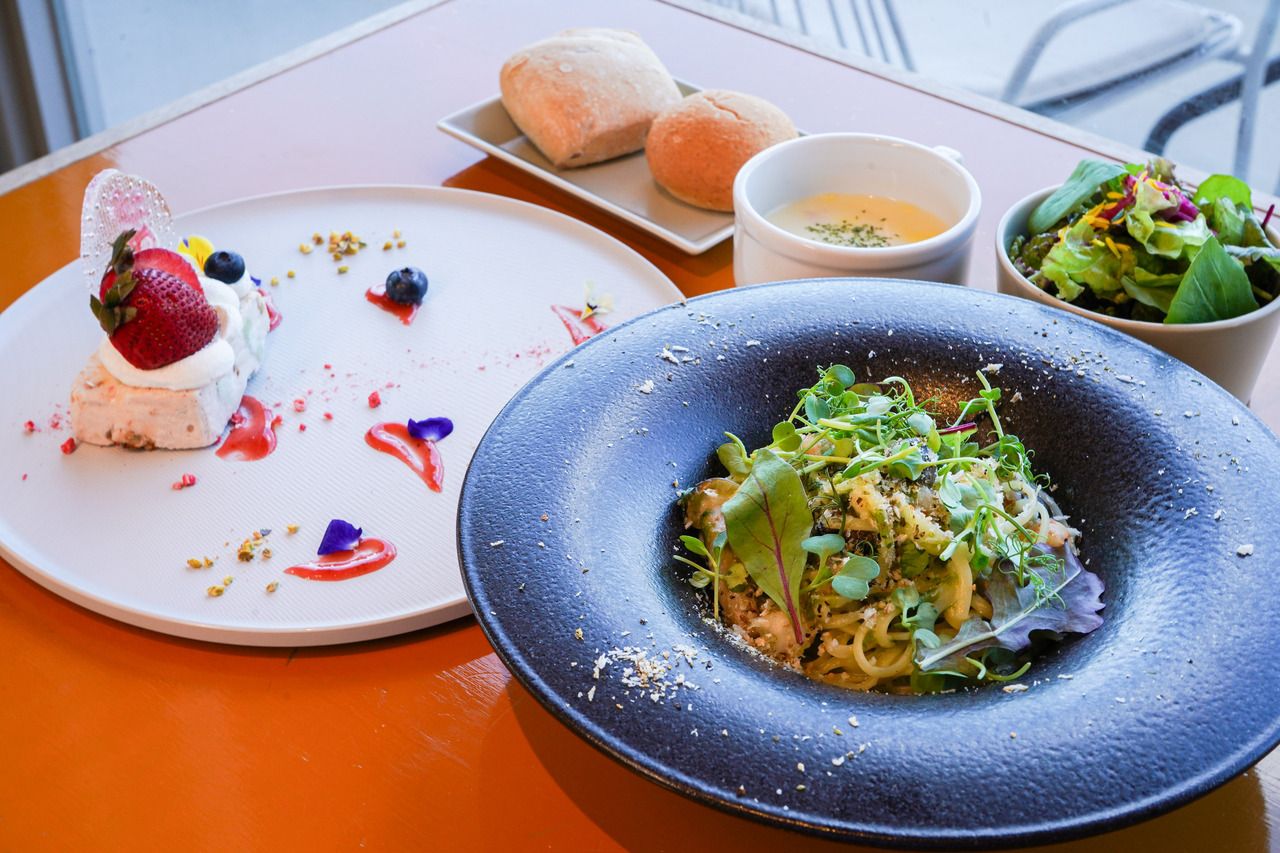 BOTANICAL WINTER LUNCH SET