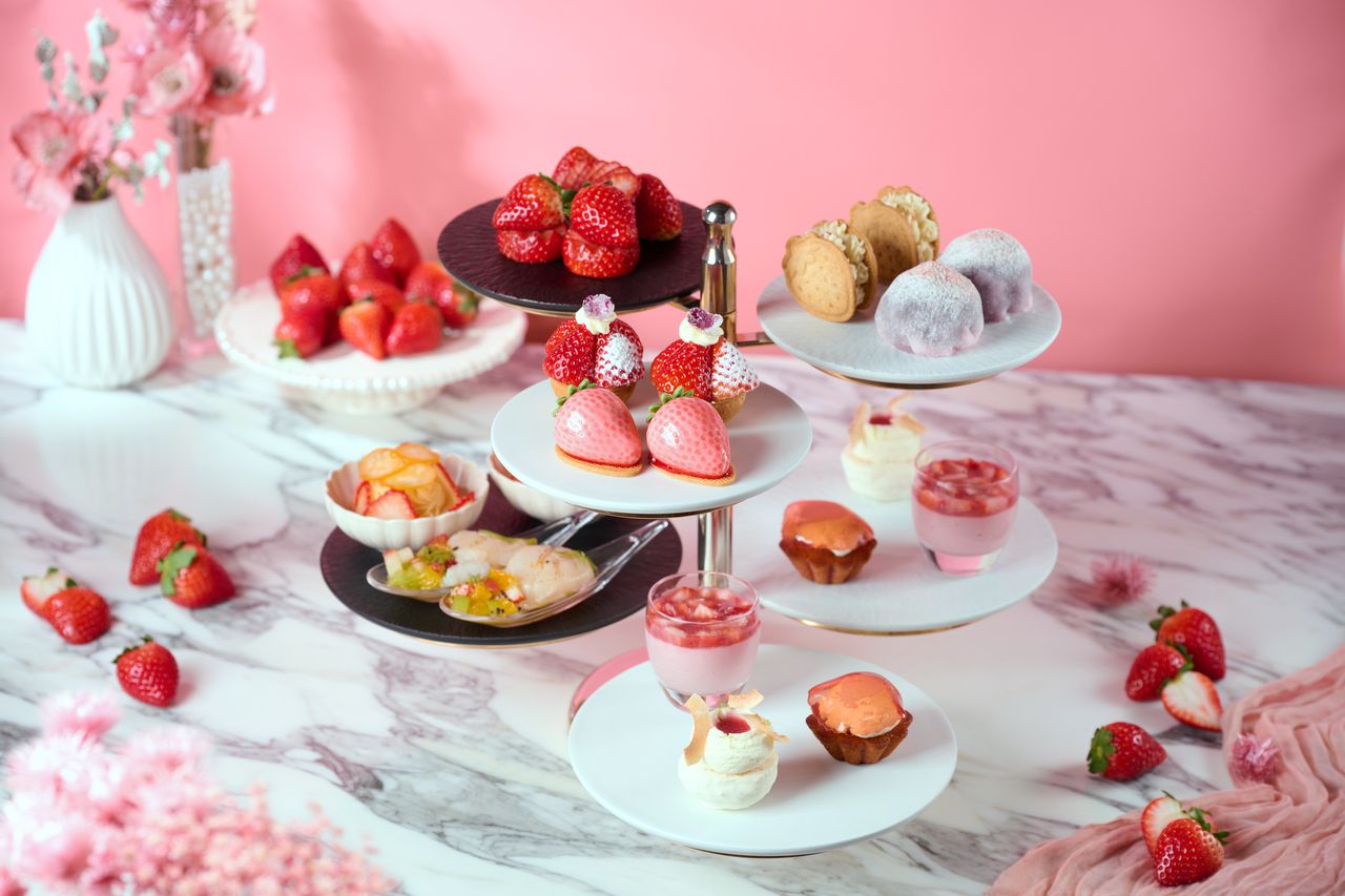 【7種いちごを食べ比べ】ストロベリーアフタヌーンティー