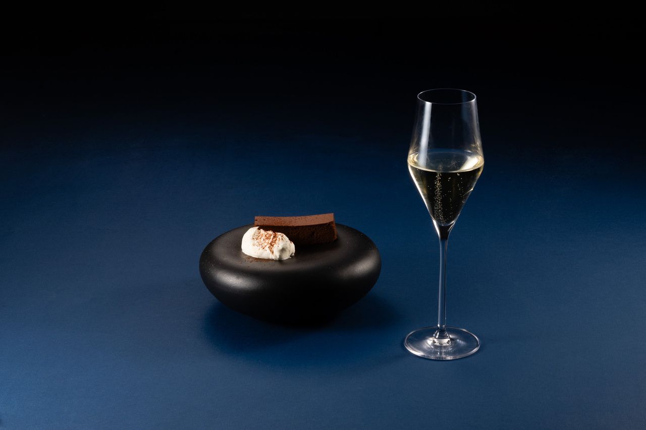 Evening Sweets Soiree (Includes one drink of your choice)