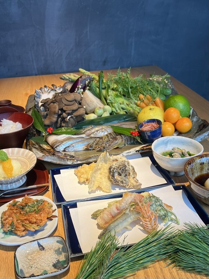 Saturday only omakase lunch course