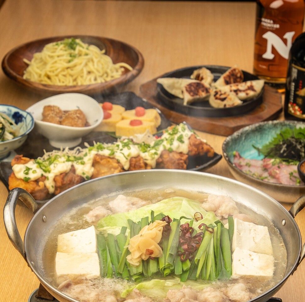 ◆歓送迎会特割◆福岡名物牛もつ鍋や鉄板焼き餃子など全7品　黒太鼓コース『120分飲放題付き』4,000円（税込）