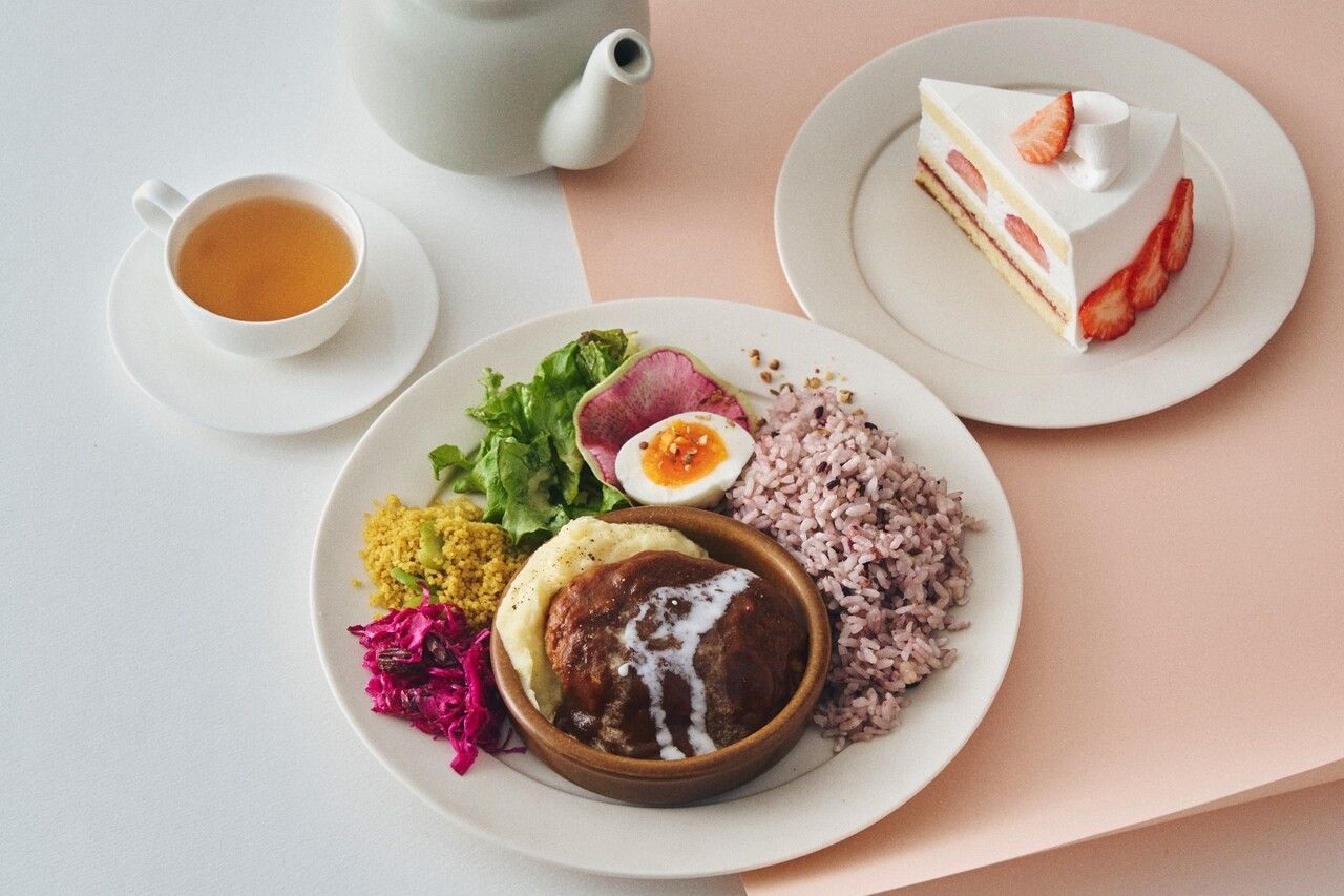 【特色午餐，含甜點和飲料】燉漢堡牛排配半釉汁