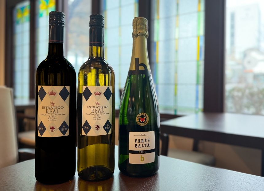 [March only] Free flow dessert wine & half buffet with choice of main course