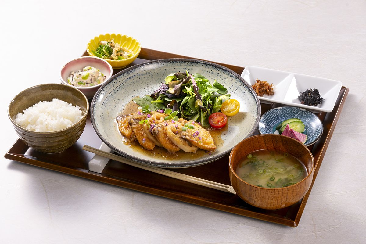 旬魚と加賀れんこんの煮おろし定食