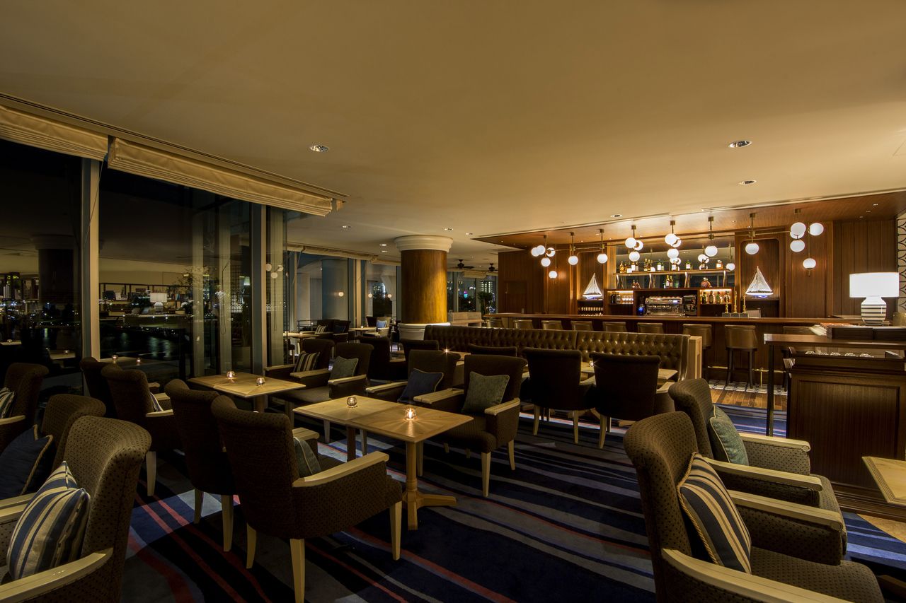 【 6/2限定・開港祭・窓側席確約】特製ハイティーセット＆フリーフロー | 18,000円