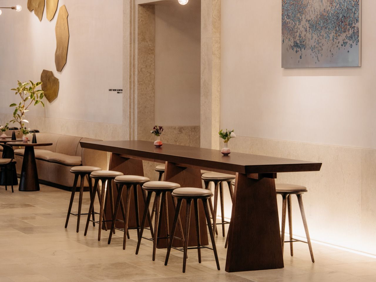 Cafe Dinner Reserve a High Table