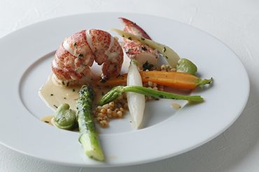 【ランチ】B. 鮑の入った贅沢コース(全8品)　7,000円(税抜)