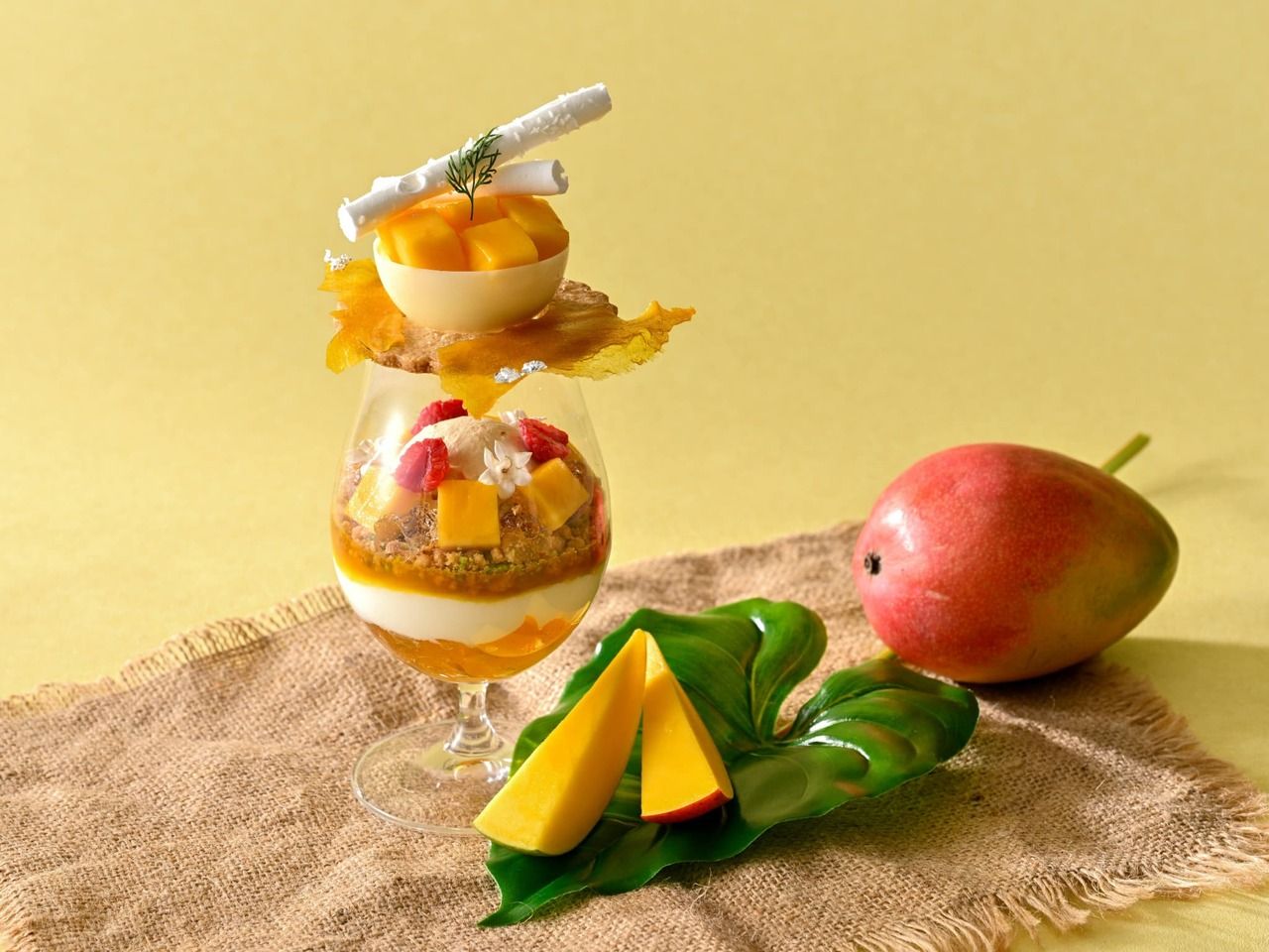 [Weekday reservation only] Mango Parfait & Coffee or Tea | 4,200 yen