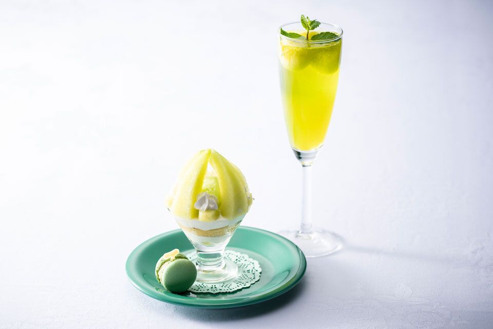 Seasonal Dessert & Cocktail  Combo