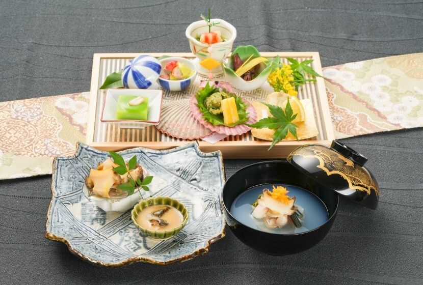 ＜テーブル席予約＞新緑薫る 鮑と貝の饗宴懐石