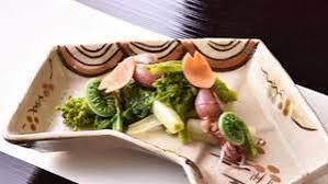 【お昼のくずし懐石 】《総額：¥8,500（消費税・サービス料込）》