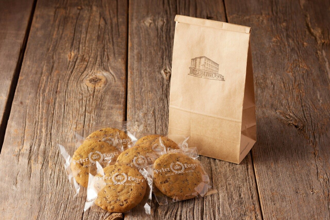 Available from July 1st: 【SOUVENIR】Peter Luger Original Chocolate Chip Cookies (6 pieces)