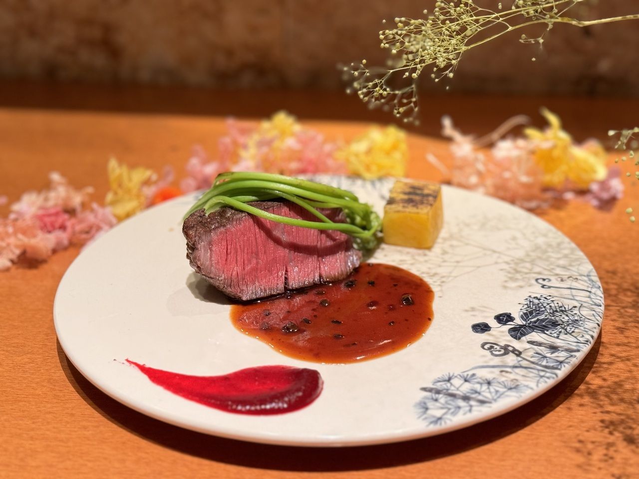 【Special・Lunch＋winepairing】 神戸 美水牛の炭火焼きをメインお任せコース 全8品＋ワインペアリング4杯