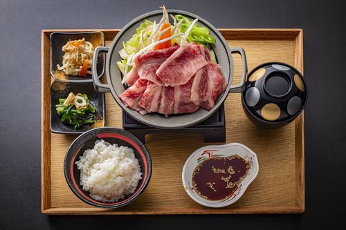 【ランチ限定】至福の旨みを噛みしめる「神戸牛カルビ焼肉定食」★ご飯大盛り無料