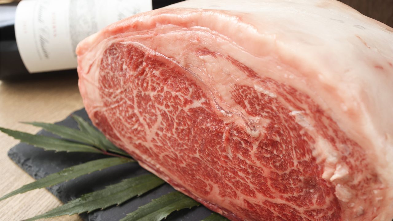 【PREMIUM】COZYプレミアムコース <8月>　◆ A5等級黒毛和牛と旬の食材を贅沢に味わう ◆